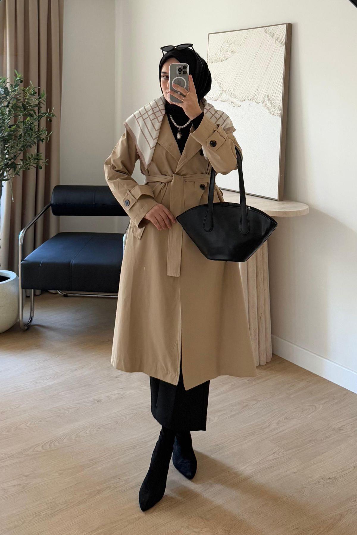 BEJ FULARLI TRENÇKOT