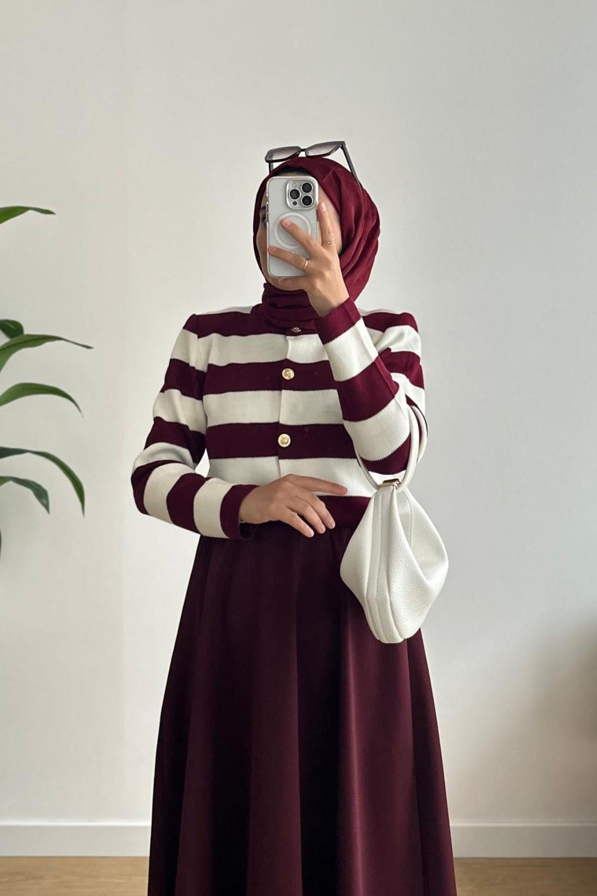 BORDO ÇİZGİLİ GOLD DÜĞMELİ TRİKO HIRKA