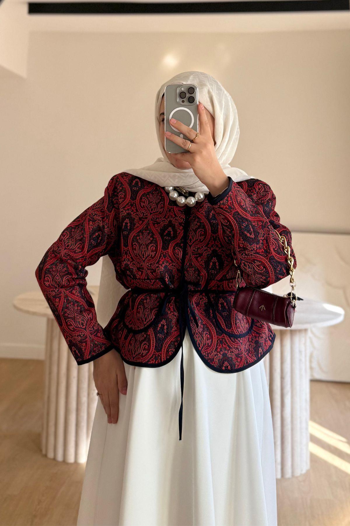 BORDO ETNİK DESENLİ KUŞAKLI  CEKET