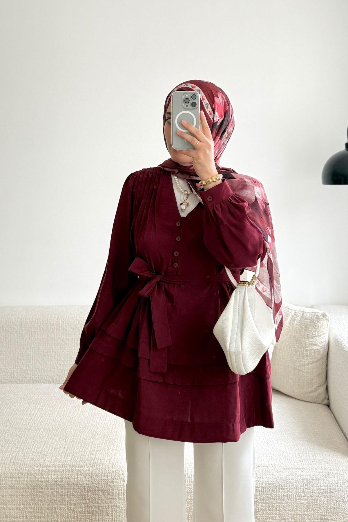 BORDO KALIN KUŞAKLI ETEĞİ PİLELİ GÖMLEK