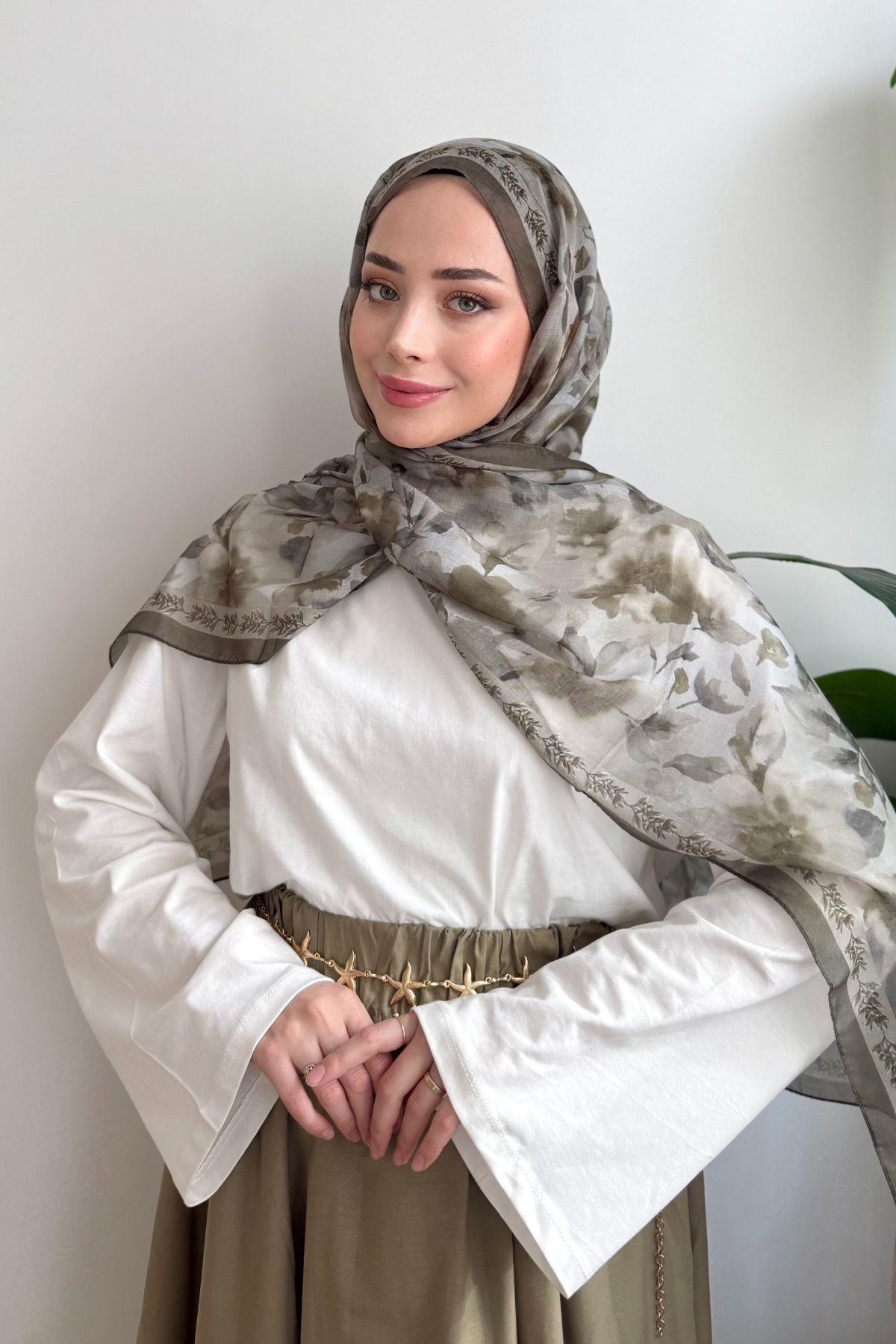 HAKİ ŞERİTLİ ÇİÇEK DESENLİ ŞAL