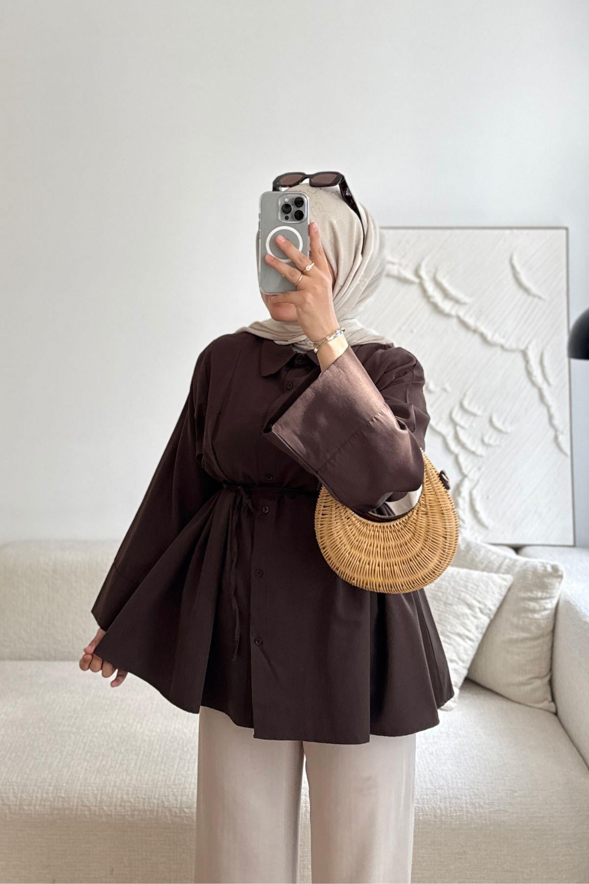 KAHVE MİNİ BEBE YAKA BAĞCIKLI GÖMLEK