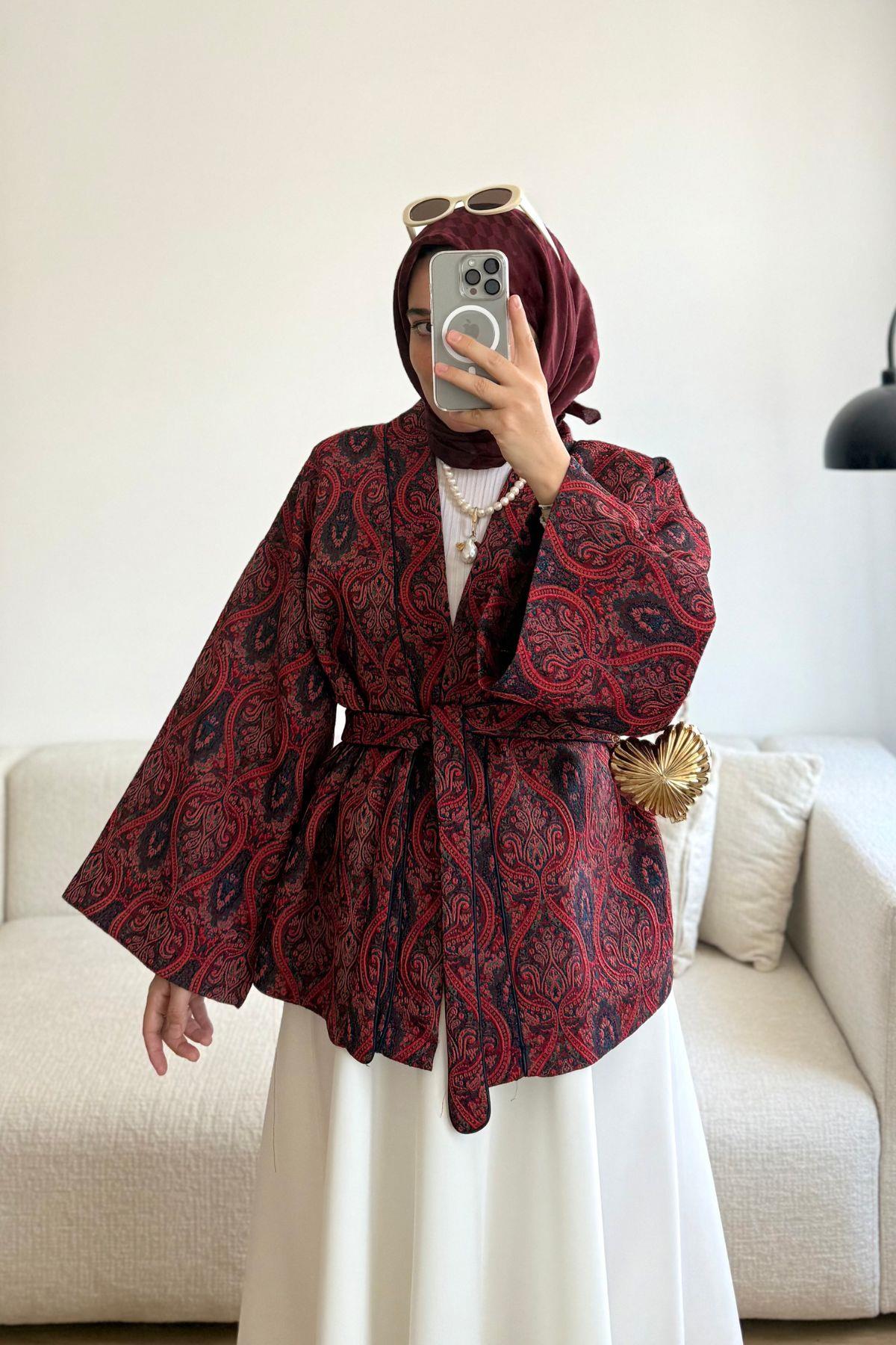 KIRMIZI ETNİK DESENLİ KİMONO CEKET