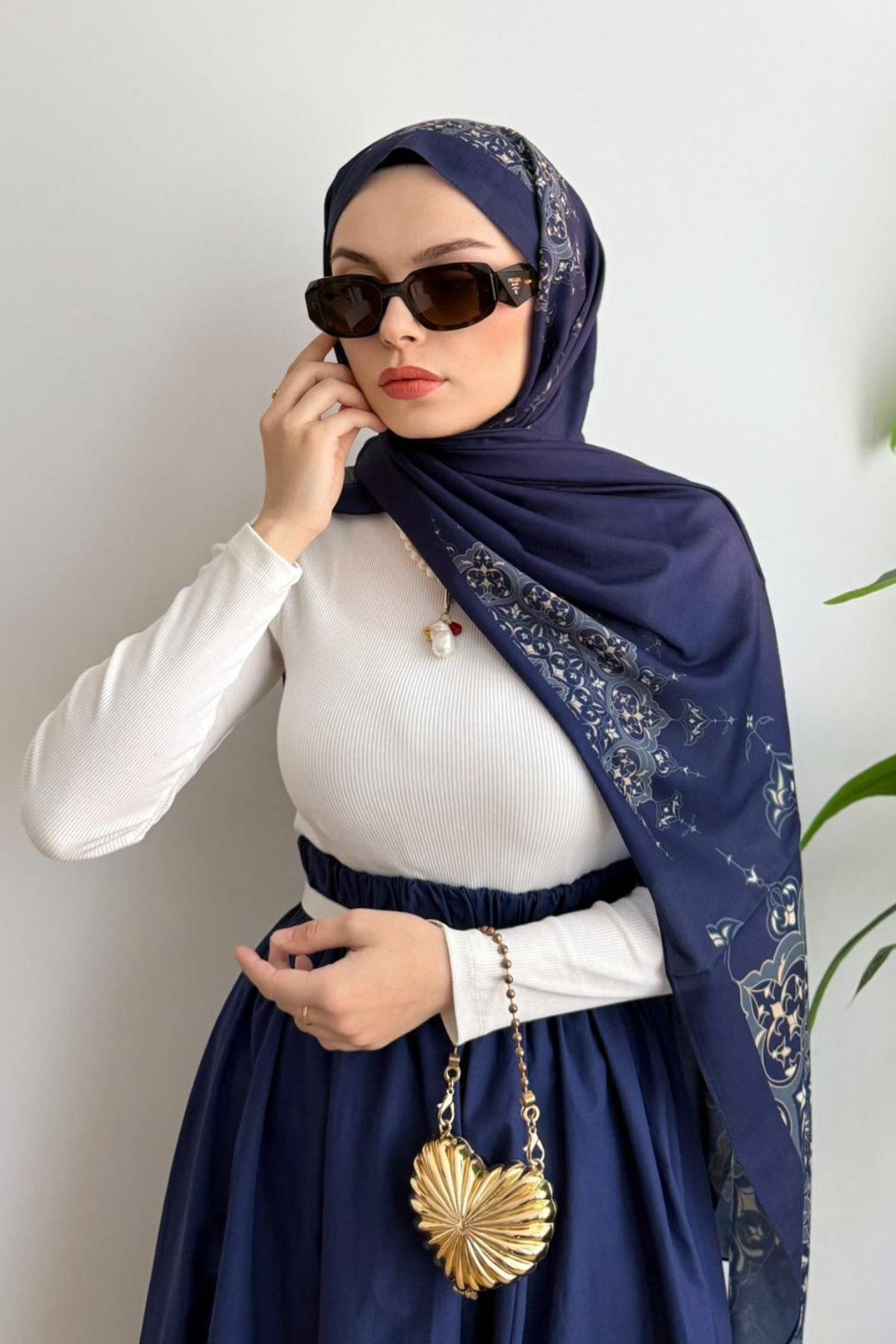 LACİVERT UÇ KISMI DESENLİ ŞAL
