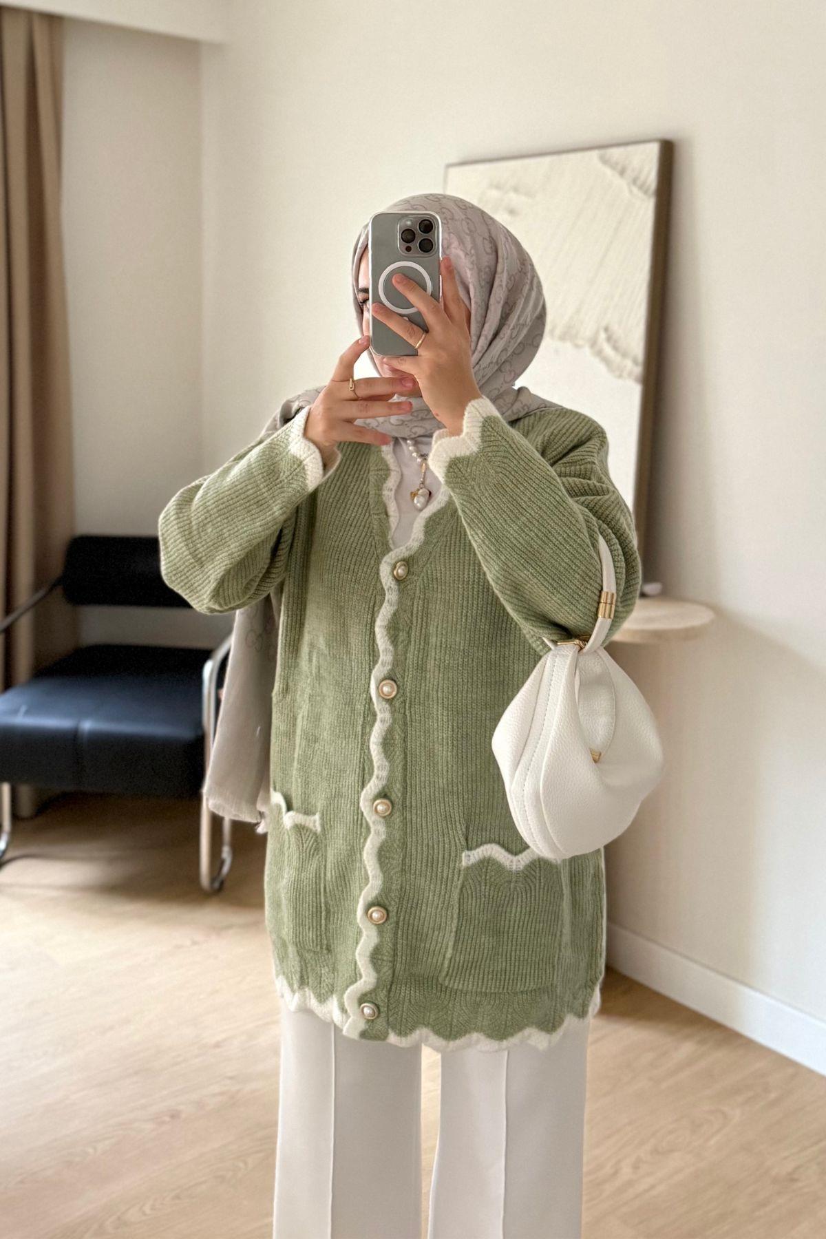 MİNT YEŞİL İNCİ DÜĞMELİ TRİKO HIRKA