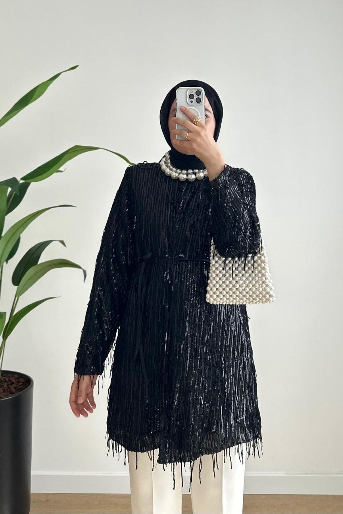 PAYETLİ SİYAH CEKET