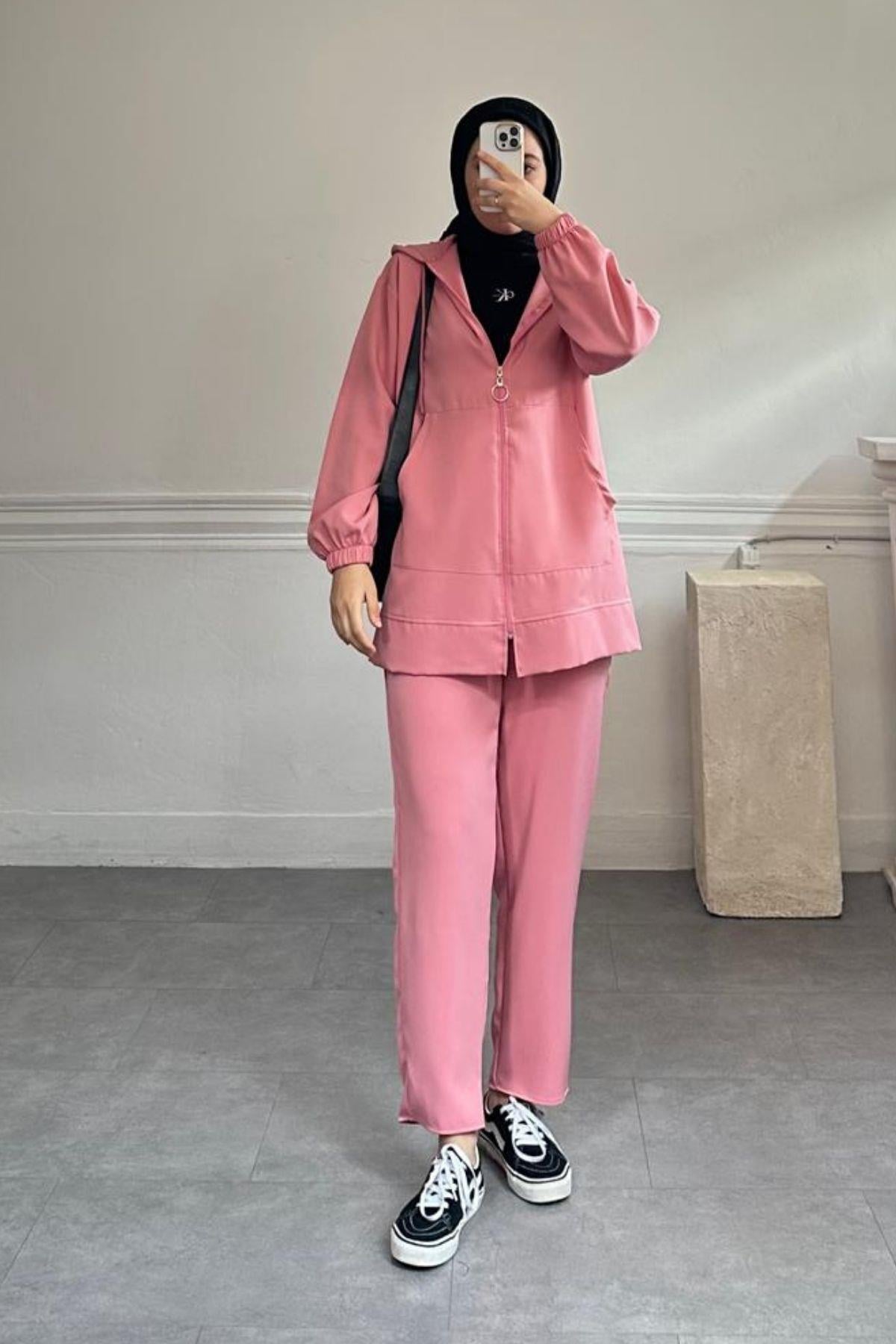 PEMBE KAPÜŞONLU TAKIM