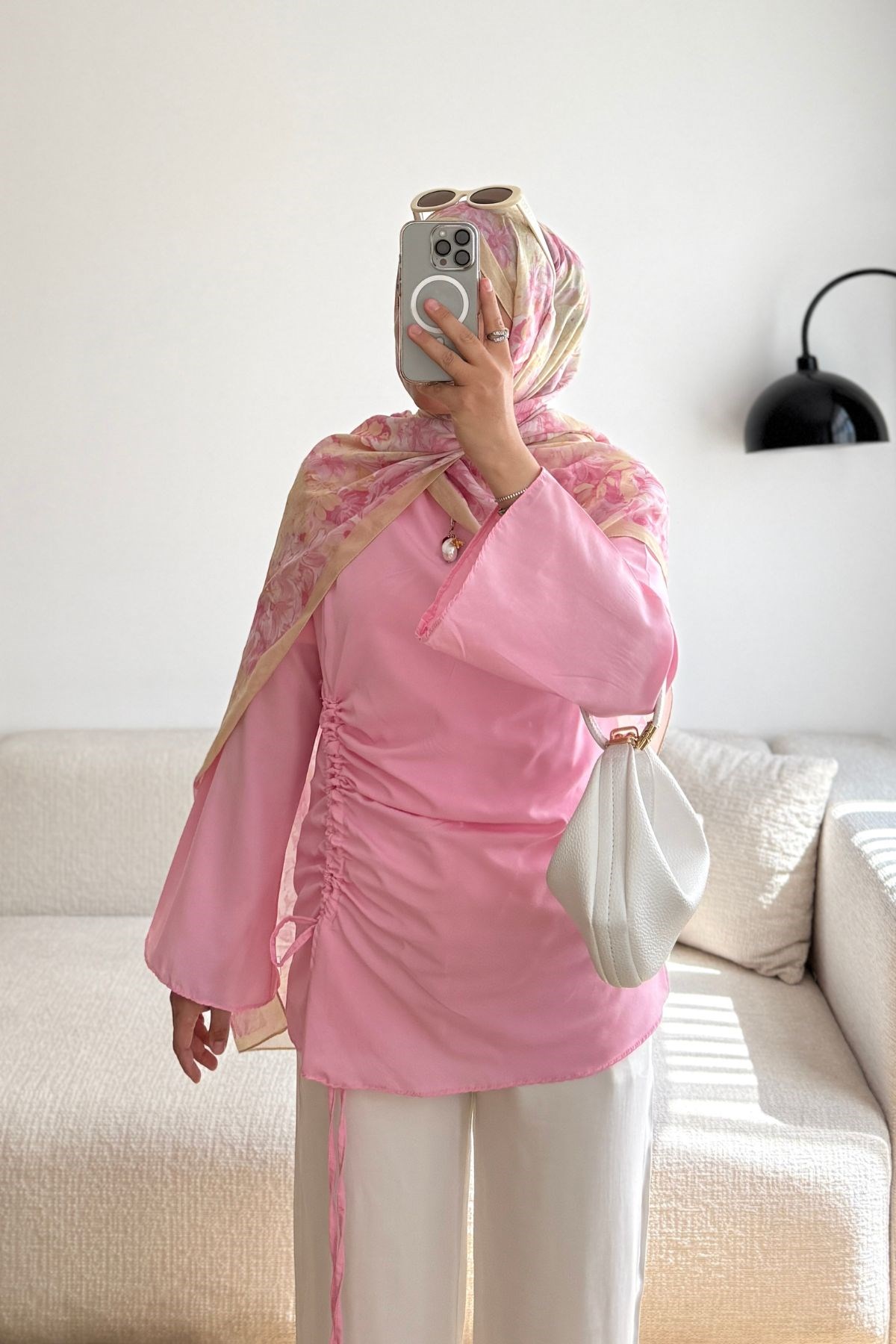 PEMBE MERY YANI BÜZGÜLÜ TUNİK