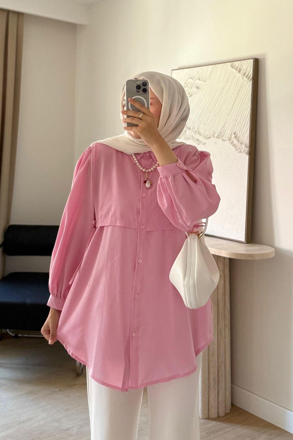 PEMBE PELERİNLİ GÖMLEK