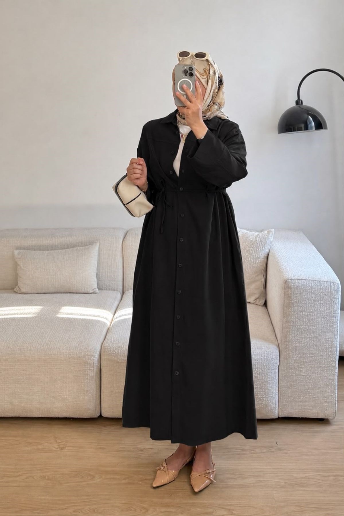 SİYAH BOYDAN DÜĞME DETAYLIELBİSE