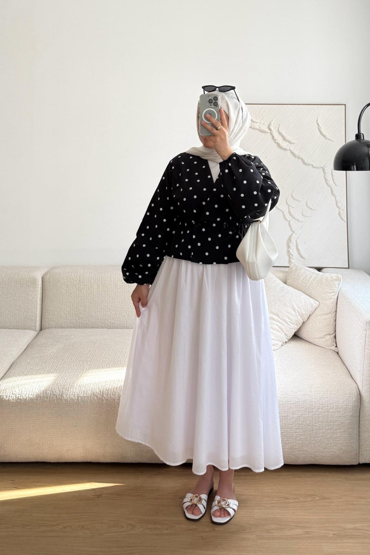 SİYAH PUANTİYELİ POPLİN ÇİFT DÜĞMELİ KISA CEKET