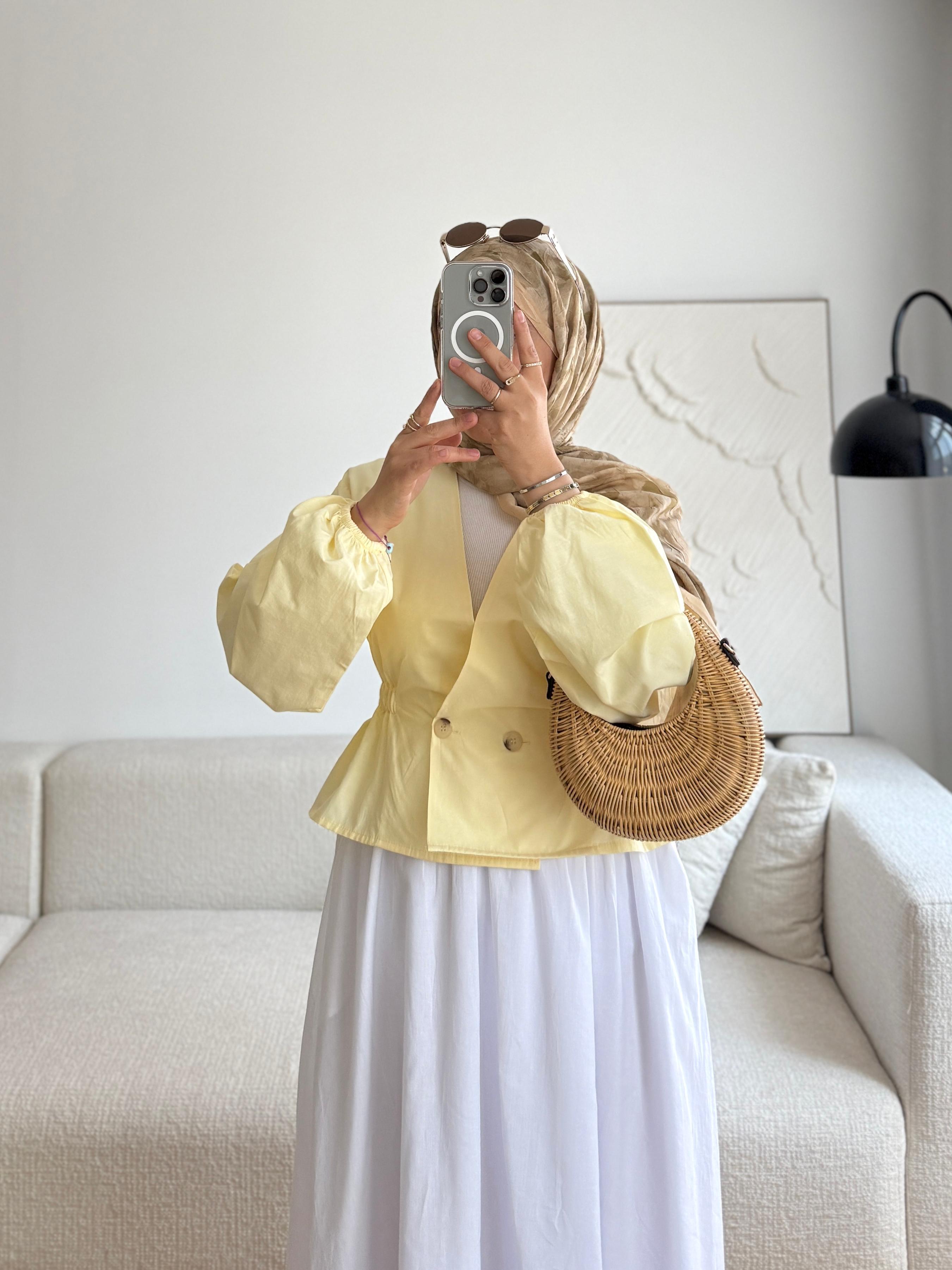 SOFT SARI POPLİN ÇİFT DÜĞMELİ KISA CEKET