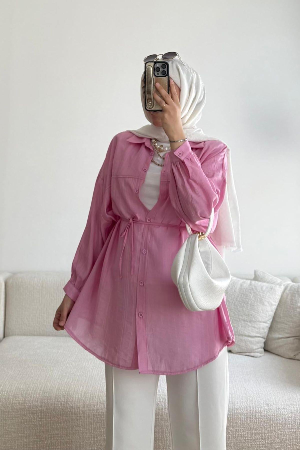 TOZ PEMBE ÇİZGİLİ ÖNÜ DİKİŞ DETAYLI GÖMLEK