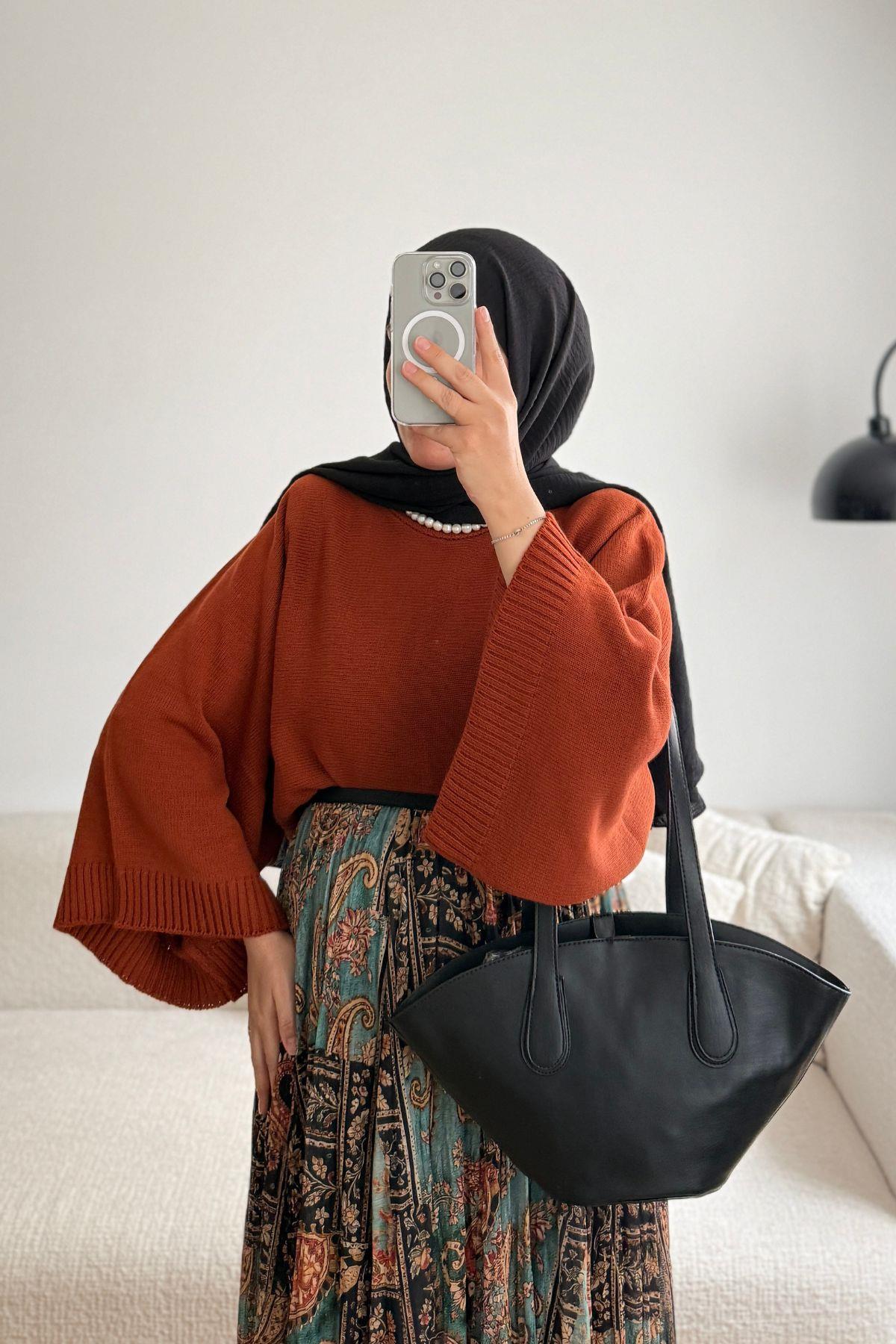 TURUNCU YARASA KOL TRİKO KAZAK