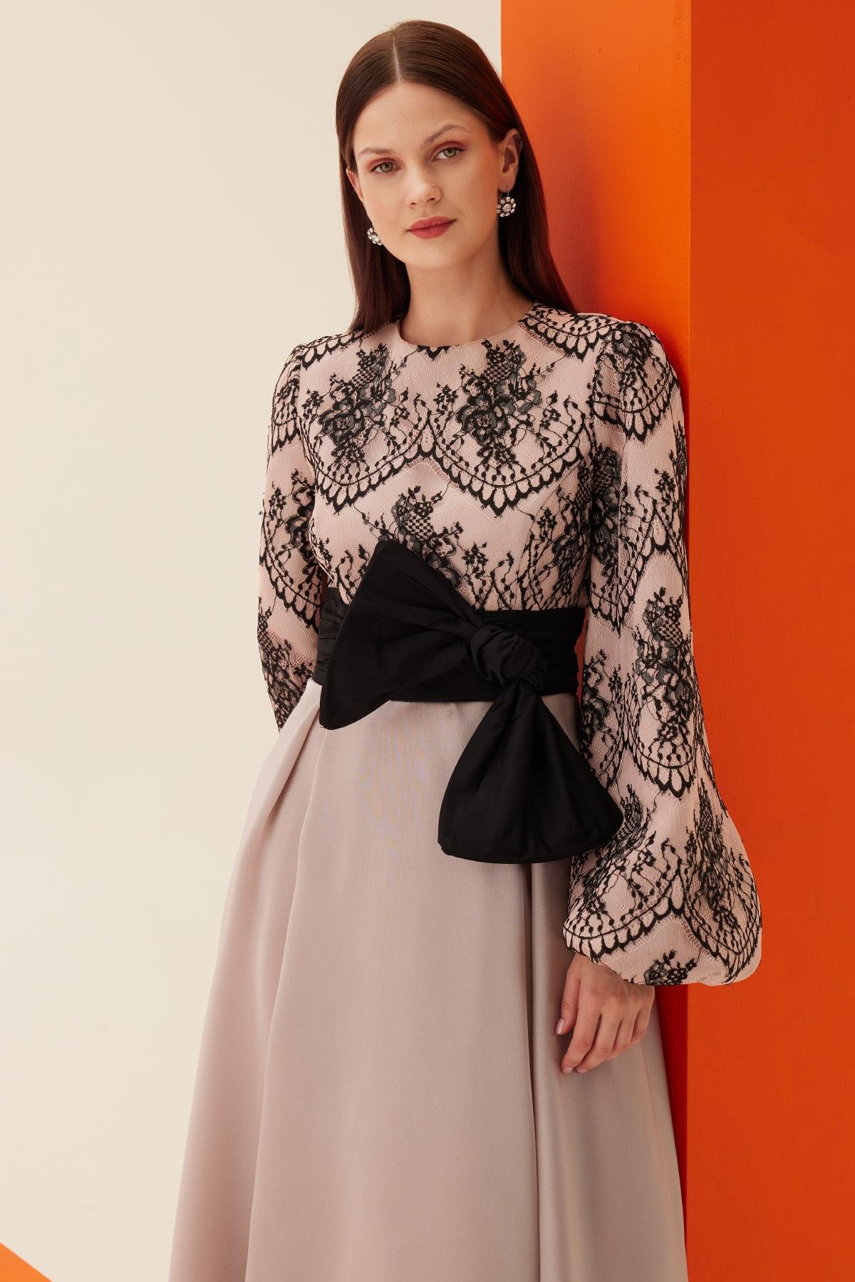 Balloon Sleeve Lace DressJAQAR