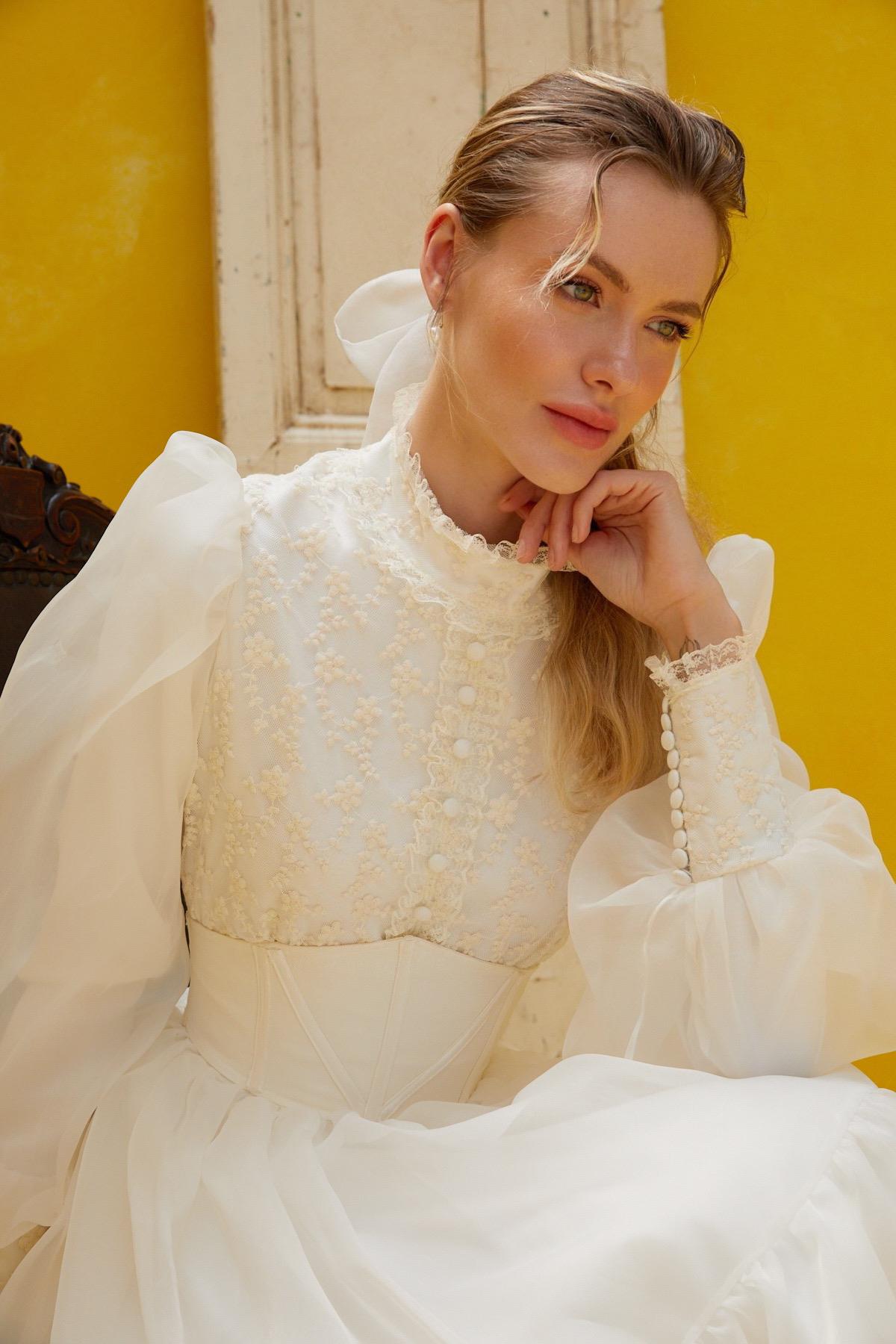 Korse Aksesuar Detaylı Organze Vintage GelinlikJAQAR