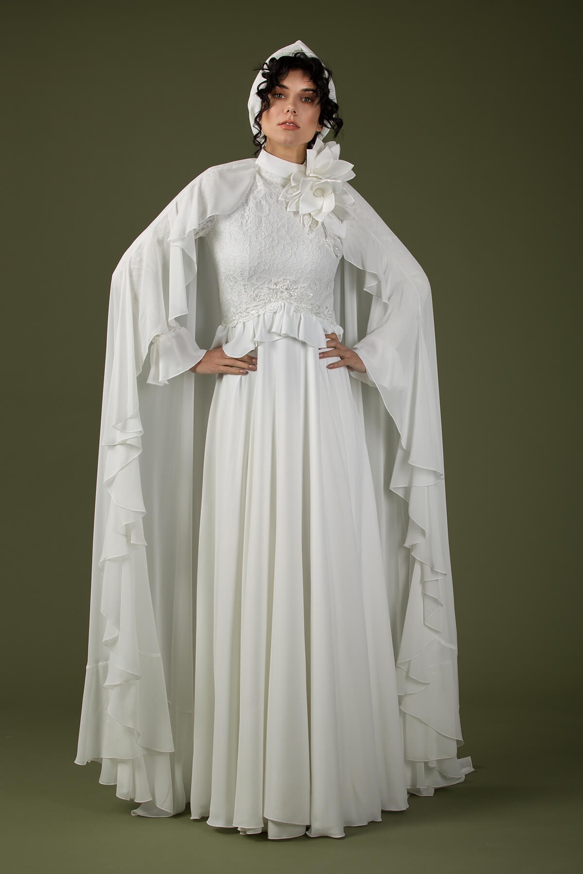 Pelerin Detaylı Gelinlik │ JAQAR 2020 White Koleksiyonu - Tesettür Giyim