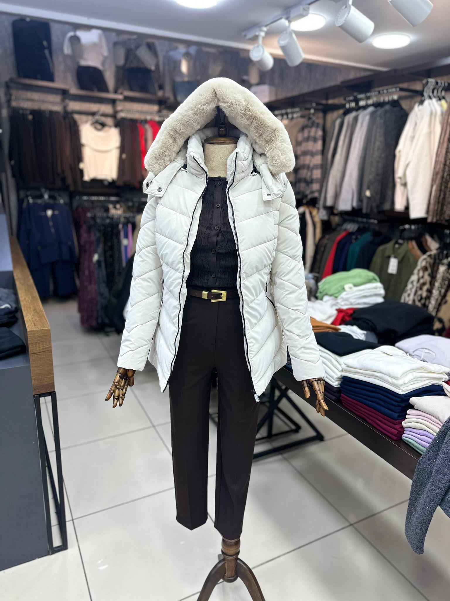 İNTERPOLL ONLİNEKategorisizARA BOY İÇİ KÜRKLÜ KAPŞONLU MONTARA BOY İÇİ KÜRKLÜ KAPŞONLU MONT