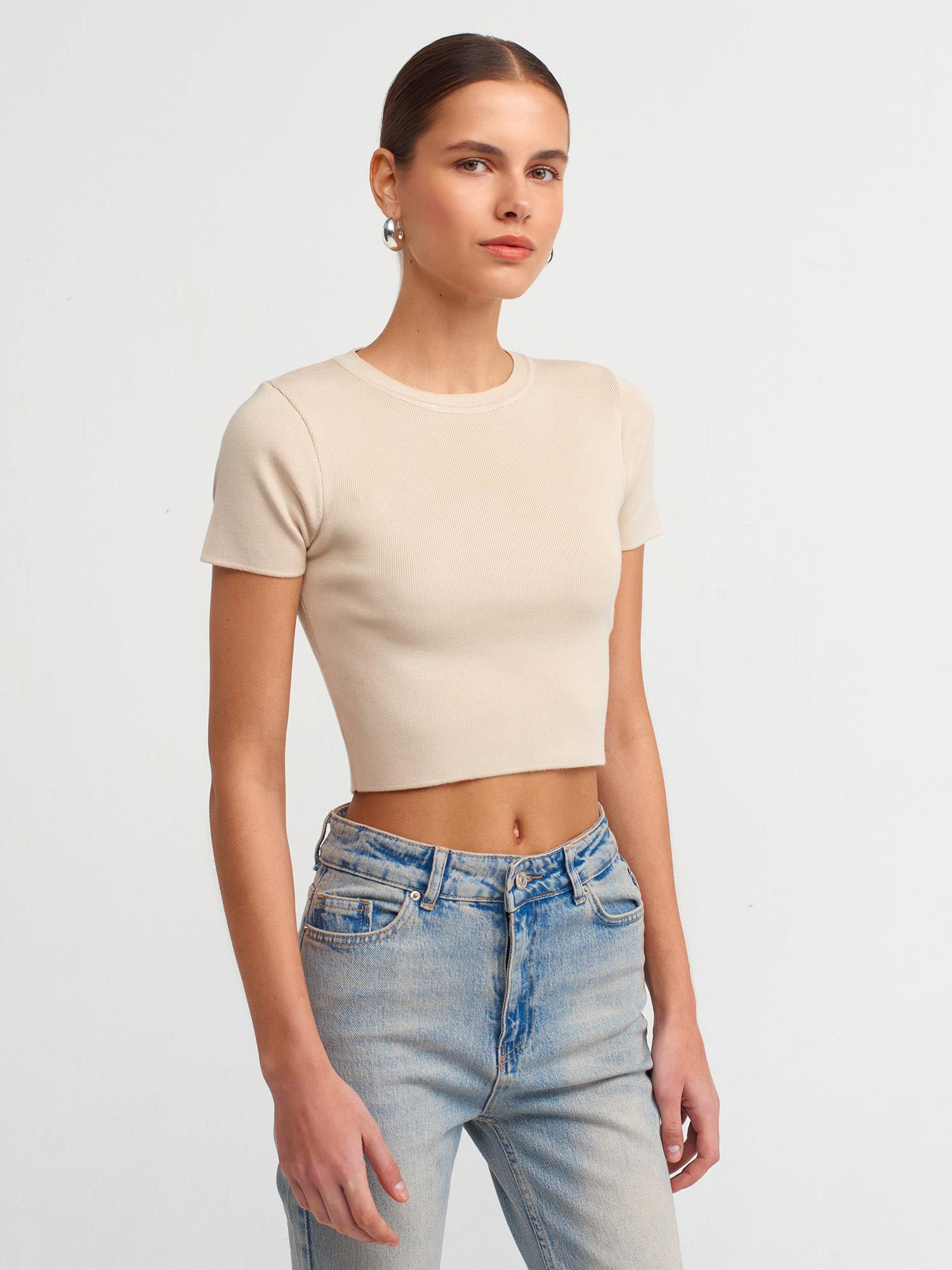 İNTERPOLL ONLİNEKategorisizKISA KOL CROP KAZAKKISA KOL CROP KAZAK