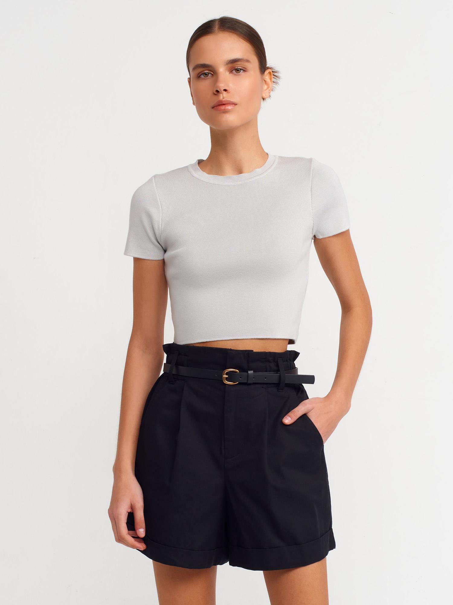İNTERPOLL ONLİNEKategorisizKISA KOL CROP KAZAKKISA KOL CROP KAZAK