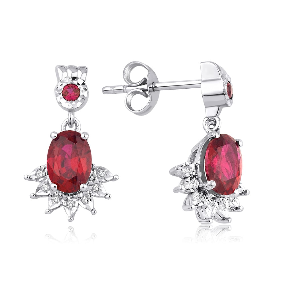 2.05  Karat Pırlanta Yakut Küpe 