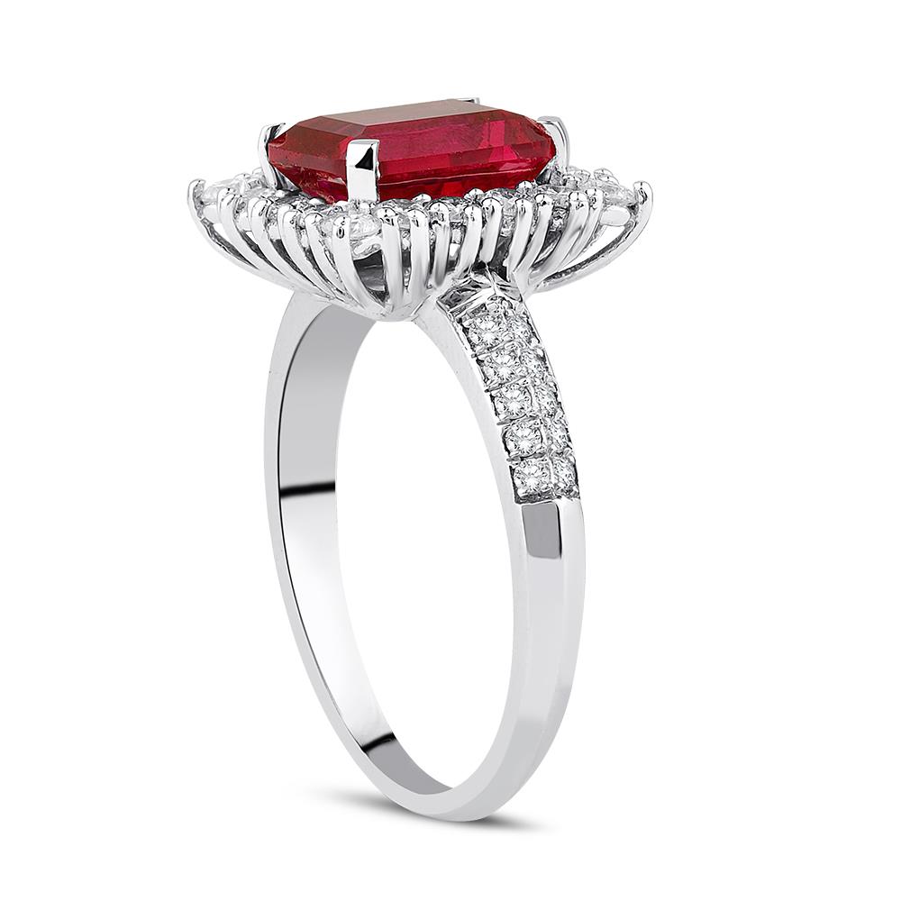 3.36 Karat Pırlanta Yakut Yüzük