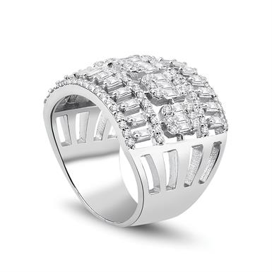 1.92 Karat Pırlanta Baget Yüzük