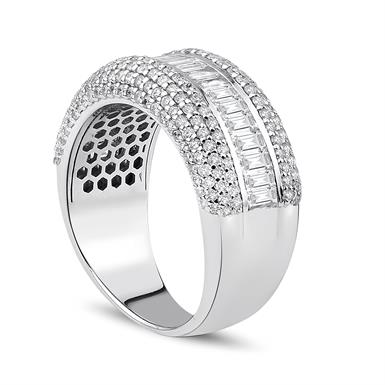 1.68 Karat Pırlanta Baget Yüzük