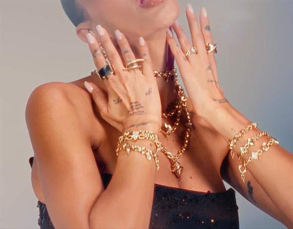 GENOLA YILDIZI ALTIN KOLYE