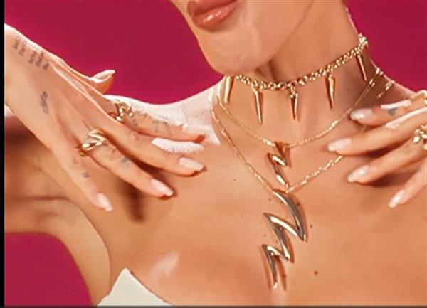 İTALYAN TASARIM ALTIN ŞİMŞEK KOLYE