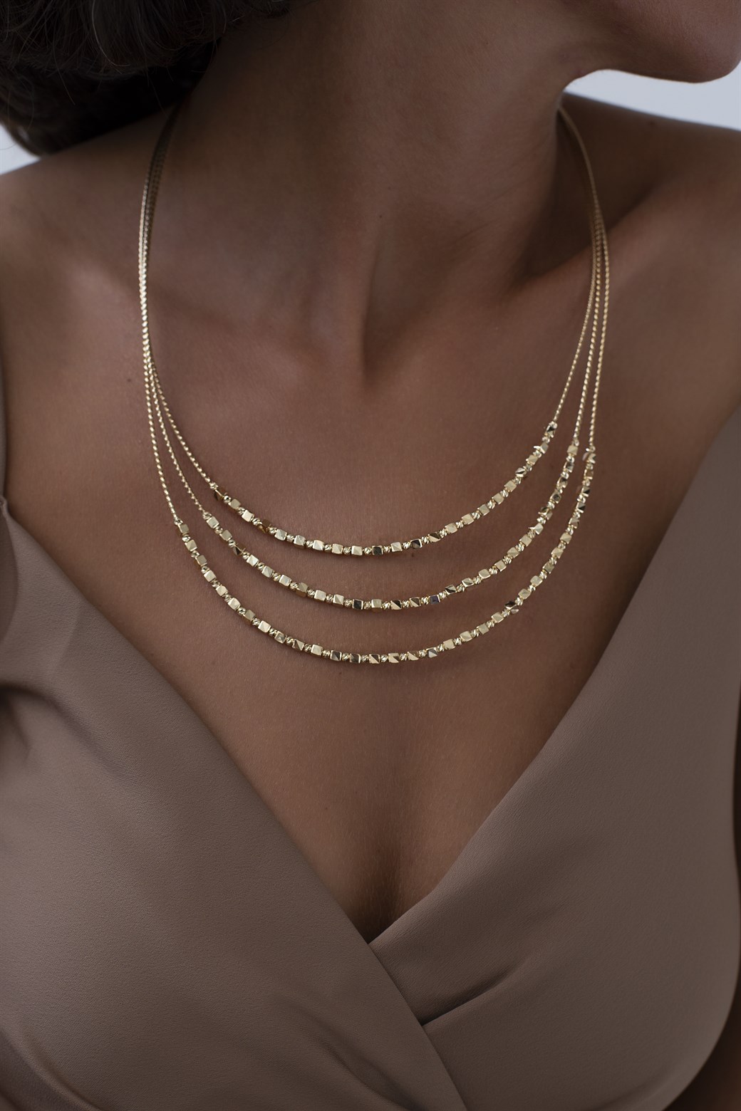 Altın Sıralı Dorika Küp Kolye | Genolajewelry.com