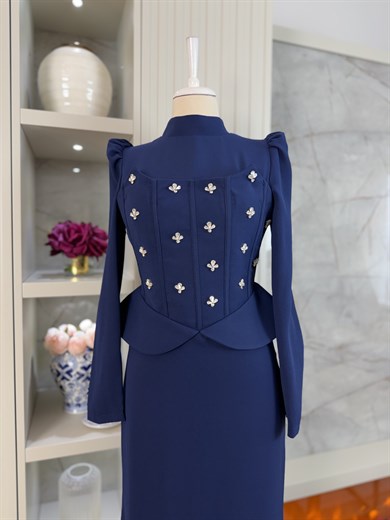 Ahsen Abiye Lacivert