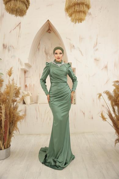 Aksesuar Detaylı Saten Abiye Haki