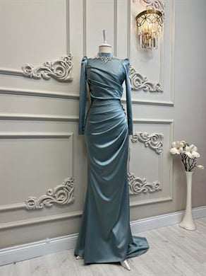 Aksesuar Detaylı Saten Abiye Mavi