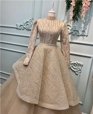 Beiges Haute Couture Kleid