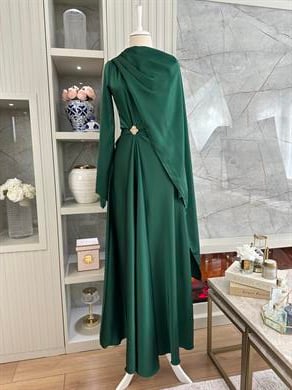 Carlie Abiye Zümrüt