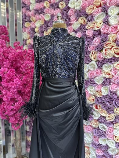 Daisy Abiye Lacivert