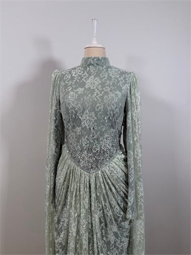 Diana Abiye Mint