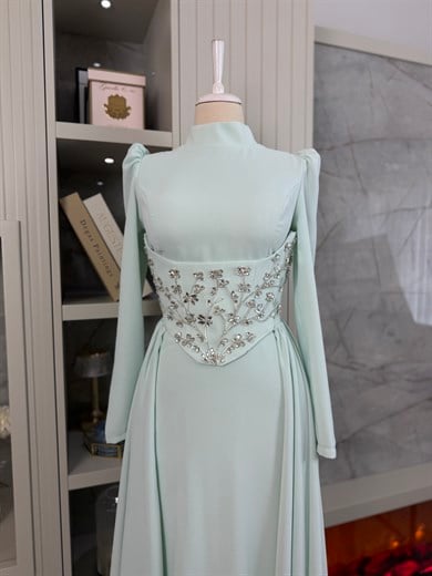 Emma Abiye Mint