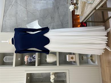 Farah Abiye Lacivert