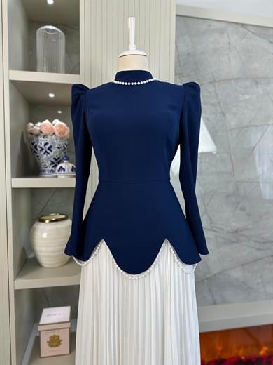 Farah Abiye Lacivert