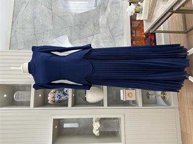 Farah Abiye Lacivert