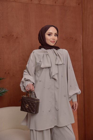 Fularlı Taşlı Takım Taş