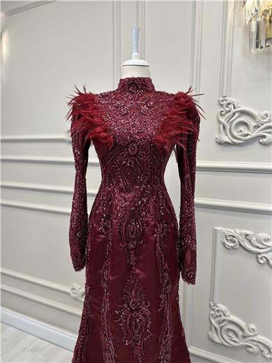 Haute Couture Bordeauxfarben