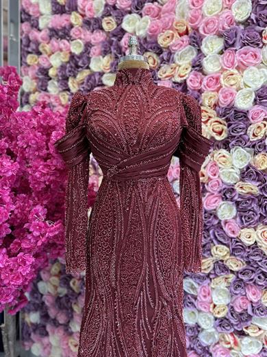 Haute Couture Kleid Bordeauxfarben