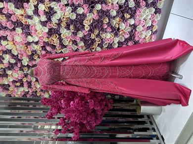 Haute Couture Kleid Fuchsienfarben