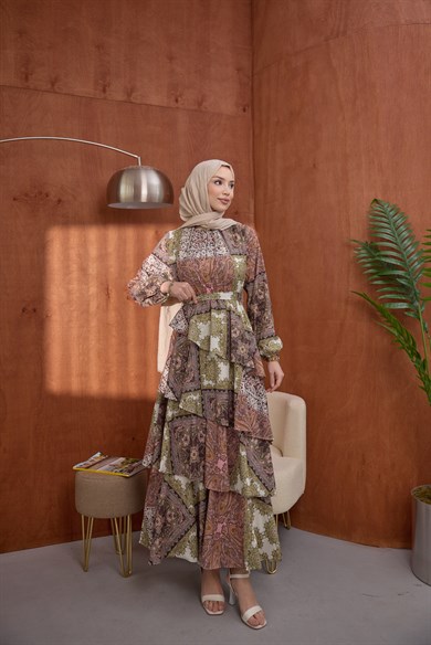 Kat Kat Desenli Elbise