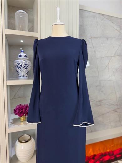 Kelly Abiye Lacivert