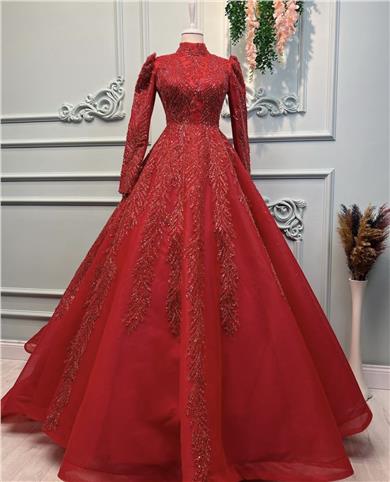 Rotes Haute Couture Kleid