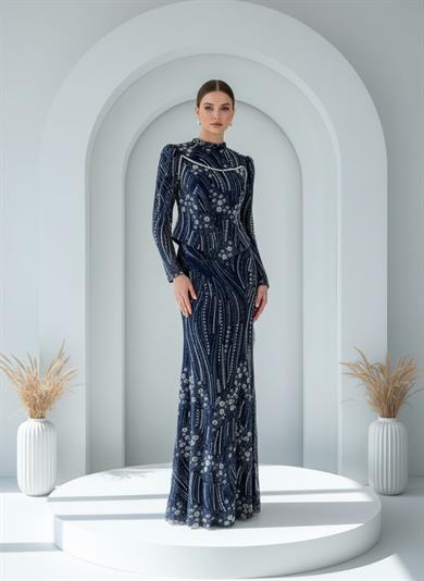 Lucia Abiye Lacivert